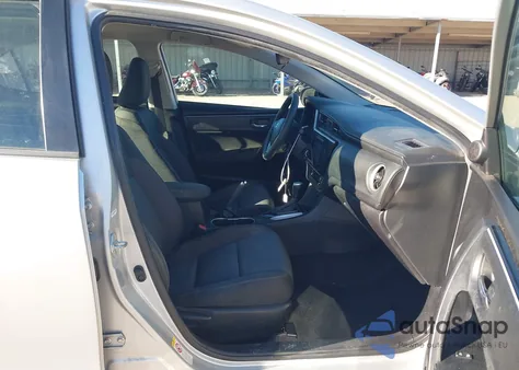 2019 Toyota Corolla Le z USA, uszkodzony, nr VIN 5YFBURHE1KP899977